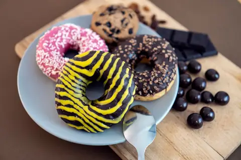 How Your Go-to ‘Stress Snacks’ Might Be Making Your Anxiety Worse